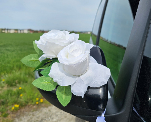 pulmaauto koos kaunistustega pulmaauto koos kaunistustega